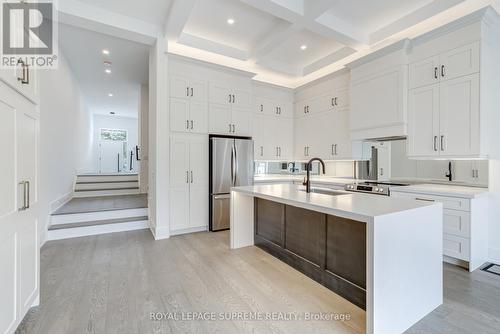 62 Earlsdale Avenue, Toronto (Oakwood Village), ON - Indoor Photo Showing Kitchen With Upgraded Kitchen