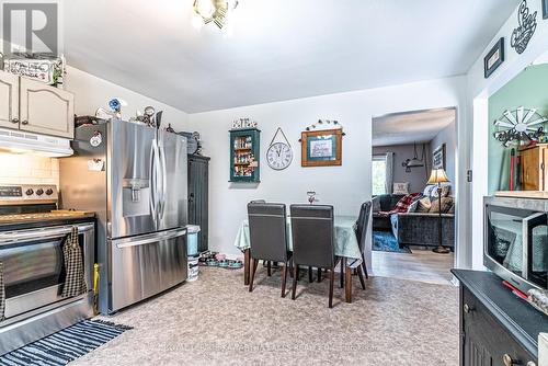 46 Grant Drive, Kawartha Lakes, ON - Indoor Photo Showing Kitchen