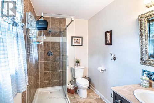 46 Grant Drive, Kawartha Lakes, ON - Indoor Photo Showing Bathroom