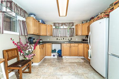 46 Grant Drive, Kawartha Lakes, ON - Indoor Photo Showing Kitchen With Double Sink