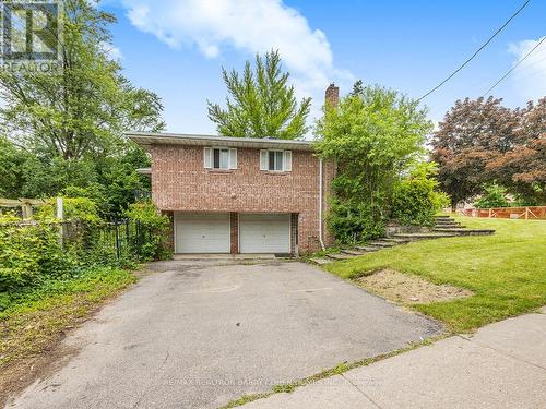 48 Bannatyne Drive, Toronto (St. Andrew-Windfields), ON - Outdoor