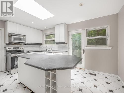 48 Bannatyne Drive, Toronto (St. Andrew-Windfields), ON - Indoor Photo Showing Kitchen With Double Sink