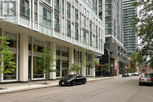 810 - 77 Mutual Street, Toronto, ON - Outdoor With Facade