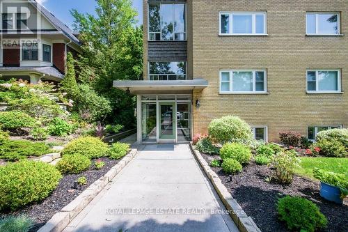 106 - 75 Scarborough Road, Toronto (The Beaches), ON - Outdoor