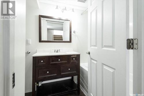 850 Samuels Crescent N, Regina, SK - Indoor Photo Showing Bathroom