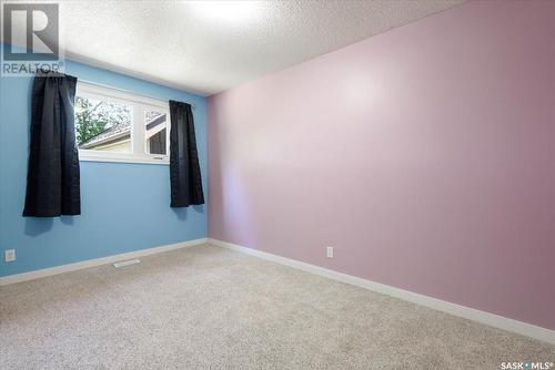 850 Samuels Crescent N, Regina, SK - Indoor Photo Showing Other Room
