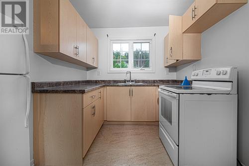 25 Farrell Drive, Mount Pearl, NL - Indoor Photo Showing Kitchen