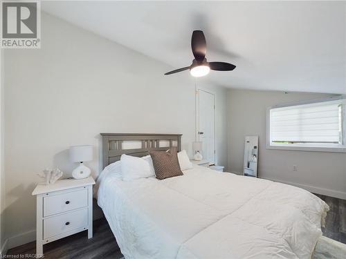 125 Hemlock Street, Point Clark, ON - Indoor Photo Showing Bedroom