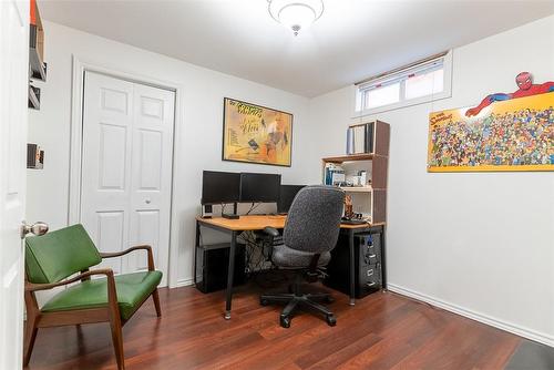 162 Delancey Boulevard, Hamilton, ON - Indoor Photo Showing Other Room