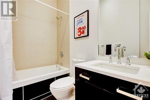 324 Gloucester Street, Ottawa, ON - Indoor Photo Showing Bathroom