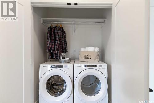 19 105 Hathway Crescent, Saskatoon, SK - Indoor Photo Showing Laundry Room