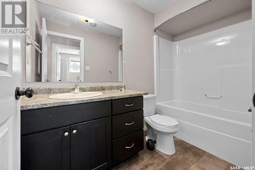 651 Wascana Street, Regina, SK - Indoor Photo Showing Bathroom