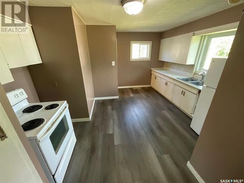 217 Railway Street W, Blaine Lake, SK - Indoor Photo Showing Kitchen With Double Sink