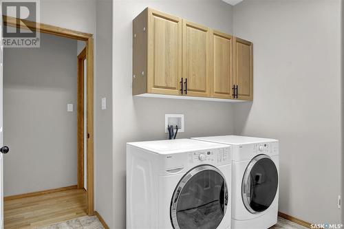 9346 Wascana Mews, Regina, SK - Indoor Photo Showing Laundry Room