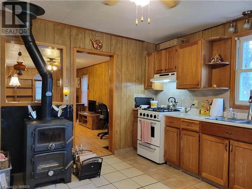 1232 Twin Lakes Road A, New Liskeard, ON - Indoor Photo Showing Kitchen