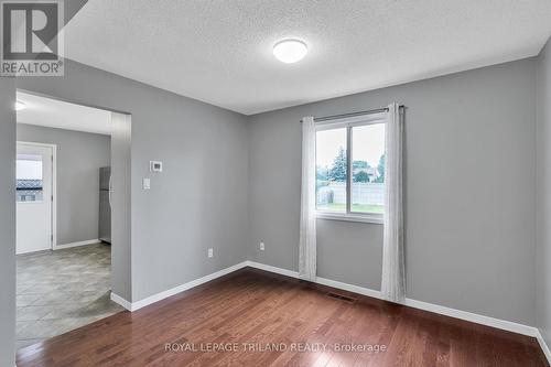 122 Acorn Crescent, London, ON - Indoor Photo Showing Other Room