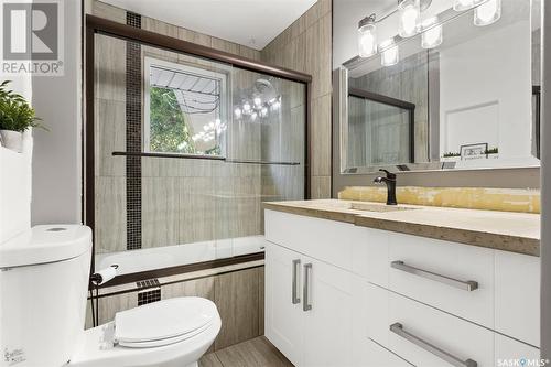 14 Armour Street, Regina, SK - Indoor Photo Showing Bathroom