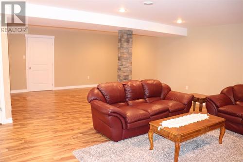 1 Fir Avenue, Kippens, NL - Indoor Photo Showing Living Room