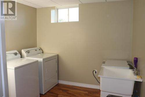 1 Fir Avenue, Kippens, NL - Indoor Photo Showing Laundry Room