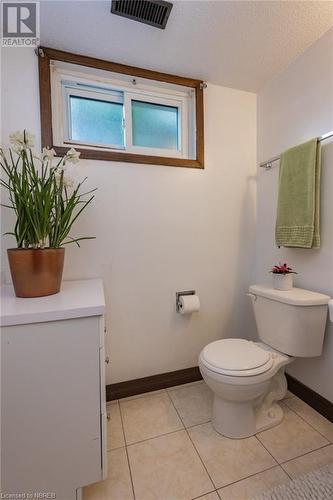 1740 Cassells Street, North Bay, ON - Indoor Photo Showing Bathroom