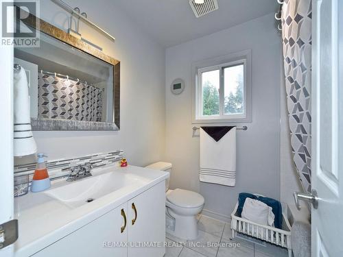 1127 Corrie Street, Innisfil, ON - Indoor Photo Showing Bathroom