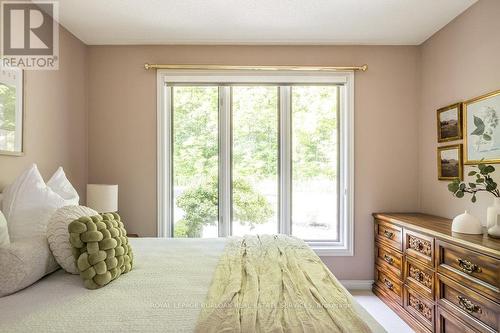 44 Jenny Court, Hamilton (Stoney Creek), ON - Indoor Photo Showing Bedroom