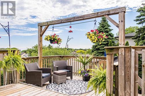 44 Jenny Court, Hamilton (Stoney Creek), ON - Outdoor With Deck Patio Veranda With Exterior