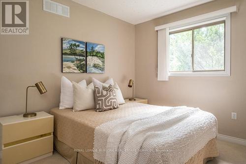 44 Jenny Court, Hamilton (Stoney Creek), ON - Indoor Photo Showing Bedroom