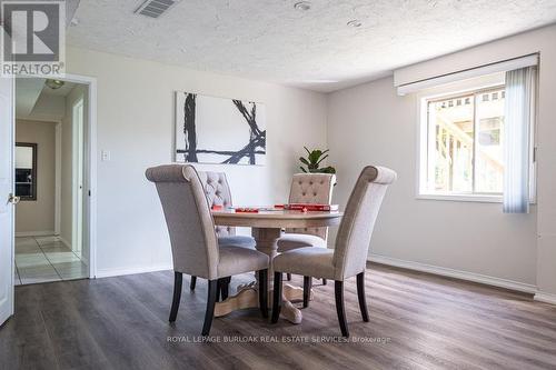 44 Jenny Court, Hamilton (Stoney Creek), ON - Indoor Photo Showing Dining Room