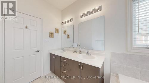 288 Elbern Markell Drive, Brampton, ON - Indoor Photo Showing Bathroom