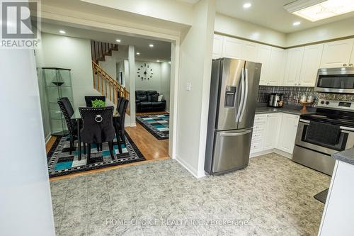 306 Swindells Street, Clarington, ON - Indoor Photo Showing Kitchen