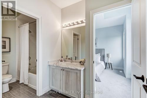 12 Mckean Drive, Whitchurch-Stouffville (Stouffville), ON - Indoor Photo Showing Bathroom