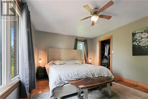 953 Lilac Road, Kawartha Lakes, ON - Indoor Photo Showing Bedroom