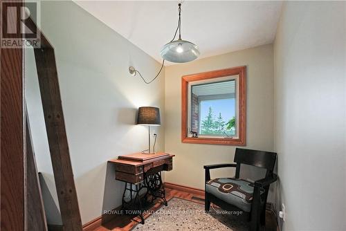 953 Lilac Road, Kawartha Lakes, ON - Indoor Photo Showing Other Room