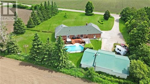 953 Lilac Road, Kawartha Lakes, ON - Outdoor With In Ground Pool