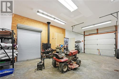 953 Lilac Road, Kawartha Lakes, ON - Indoor Photo Showing Garage