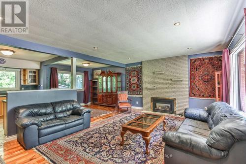 552 Everglade Crescent, London, ON - Indoor Photo Showing Living Room With Fireplace