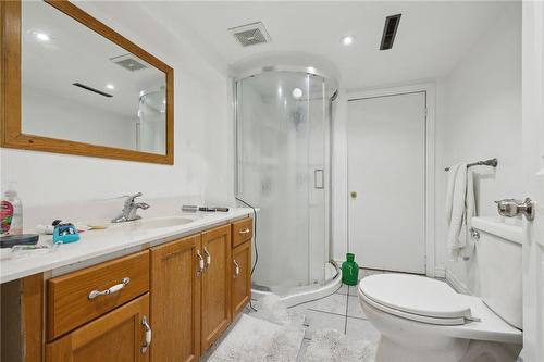 105 Princeton Drive, Hamilton, ON - Indoor Photo Showing Bathroom
