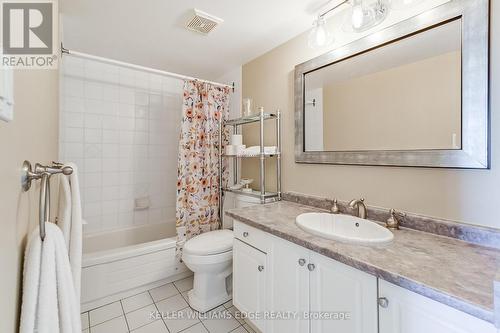 809 - 5080 Pinedale Avenue, Burlington, ON - Indoor Photo Showing Bathroom