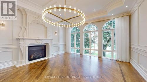 73 Lord Seaton Road, Toronto (St. Andrew-Windfields), ON - Indoor Photo Showing Living Room With Fireplace