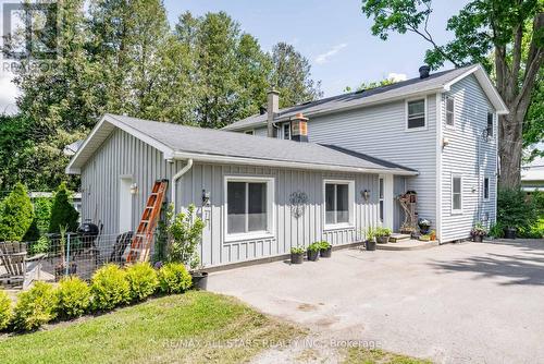 13330 Marsh Hill Road, Scugog (Port Perry), ON - Indoor Photo Showing Bedroom