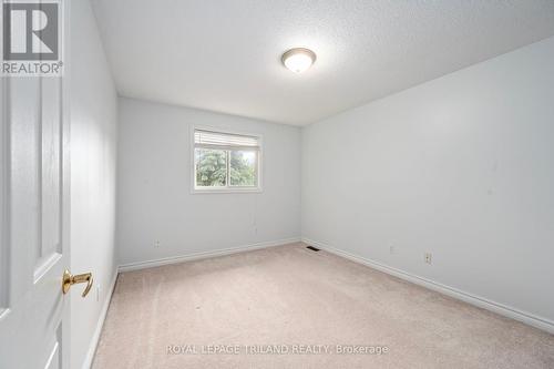 806 Marigold Street, London, ON - Indoor Photo Showing Other Room