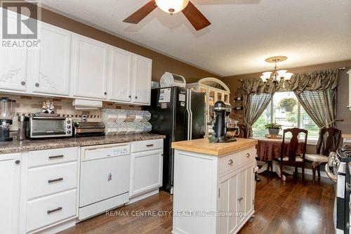 589 Elm Street, St. Thomas, ON - Indoor Photo Showing Kitchen