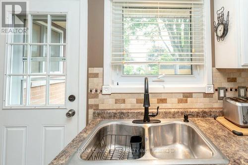 589 Elm Street, St. Thomas, ON - Indoor Photo Showing Kitchen With Double Sink