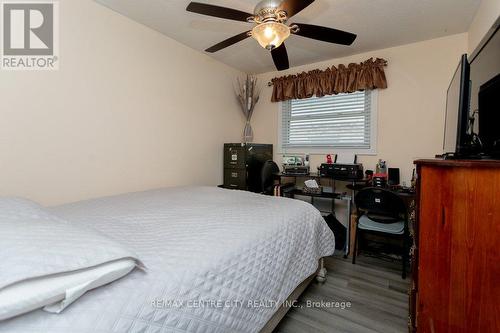 589 Elm Street, St. Thomas, ON - Indoor Photo Showing Bedroom