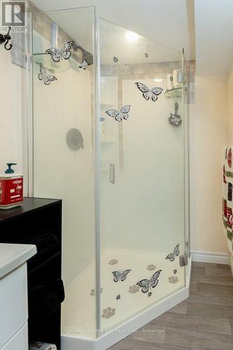 589 Elm Street, St. Thomas, ON - Indoor Photo Showing Bathroom