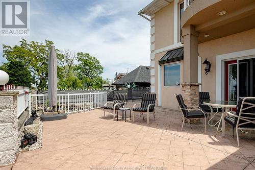10960 Riverside Drive East, Windsor, ON - Outdoor With Exterior