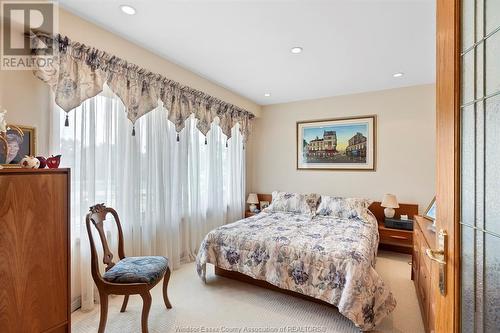 10960 Riverside Drive East, Windsor, ON - Indoor Photo Showing Bedroom