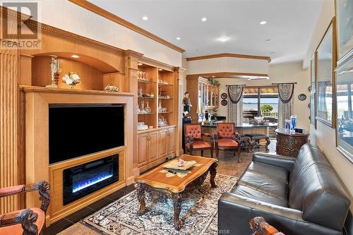 10960 Riverside Drive East, Windsor, ON - Indoor Photo Showing Living Room With Fireplace