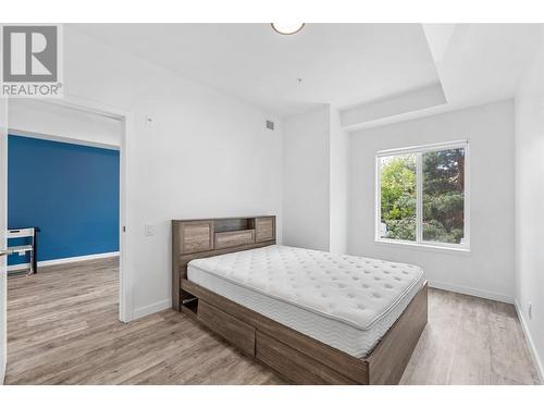 1083 Klo Road Unit# 205, Kelowna, BC - Indoor Photo Showing Bedroom